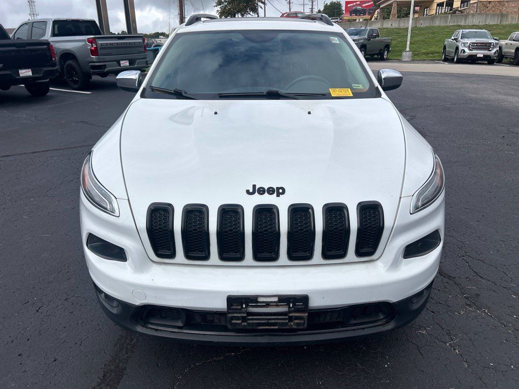 Used 2014 Jeep Cherokee Latitude w/ Comfort/Convenience Group AWD/4WD image 2
