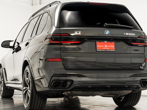 Used 2025 BMW X7 M60i image 7