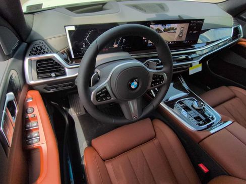 Used 2027 BMW X7 xDrive40i w/ Executive Package AWD/4WD image 10