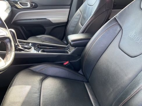 Used 2022 Jeep Compass Limited image 8