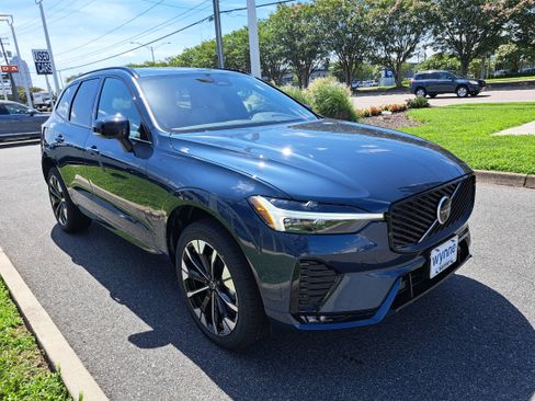 New 2026 Volvo XC60 B5 Plus w/ Protection Package Premier image 2