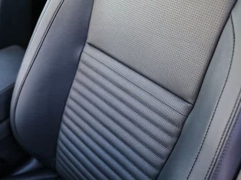 New 2024 Land Rover Discovery Sport S image 27