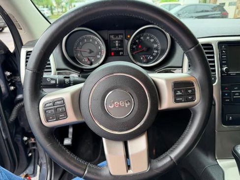 Used 2013 Jeep Grand Cherokee Laredo AWD/4WD image 15