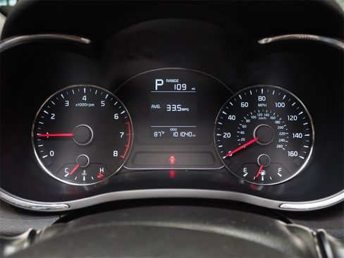 Used 2017 Kia Forte LX image 18