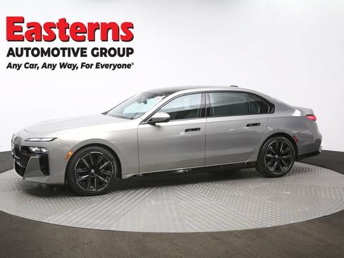 Used 2023 BMW 760i xDrive w/ Executive Package AWD/4WD image 62