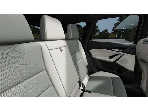 New 2026 BMW X1 xDrive28i w/ Technology Package AWD/4WD image 12