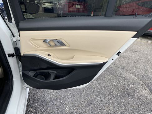 Used 2019 BMW 330i Sedan w/ Convenience Package image 20