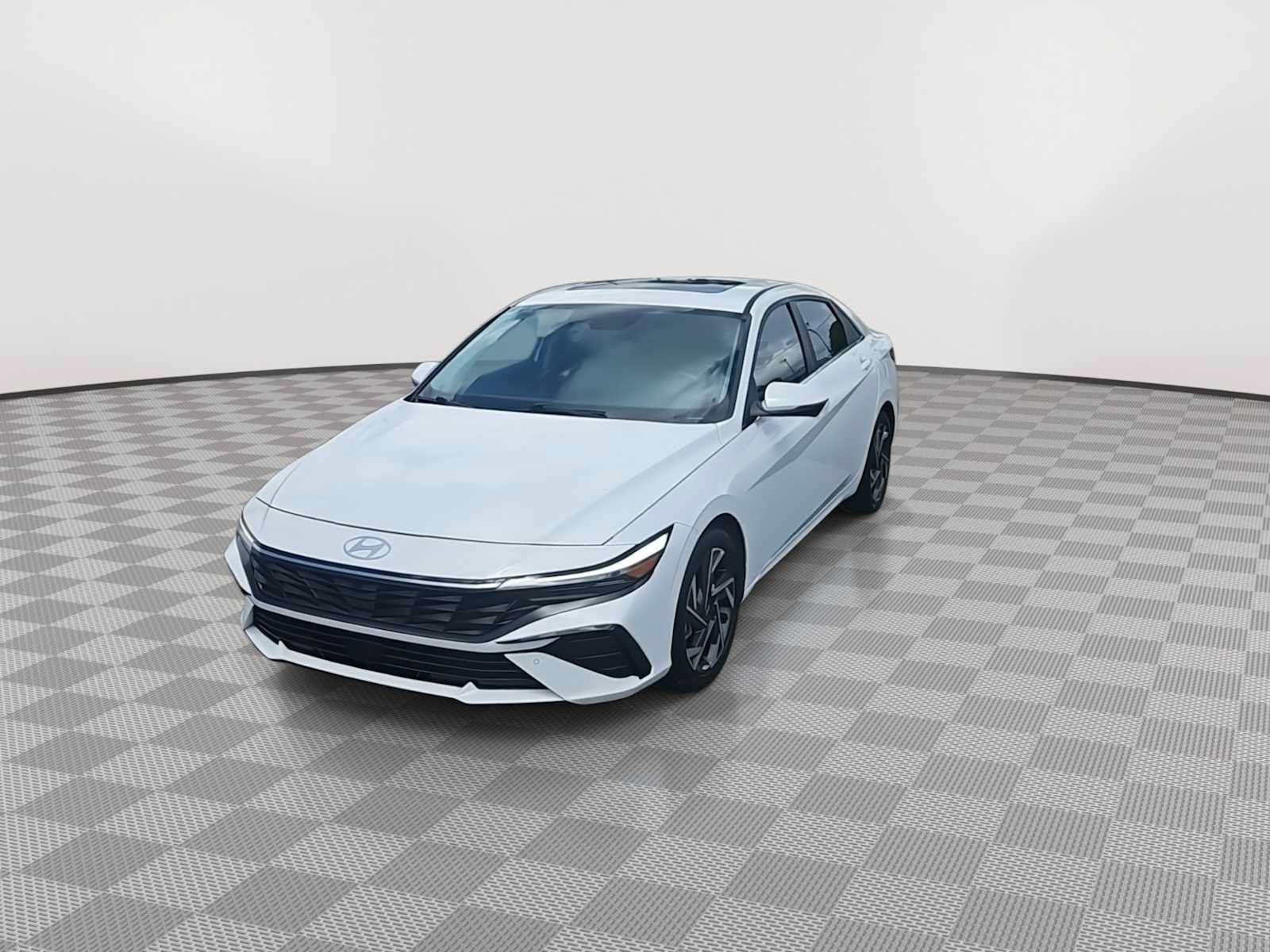 Used 2024 Hyundai Elantra Limited FWD image 3