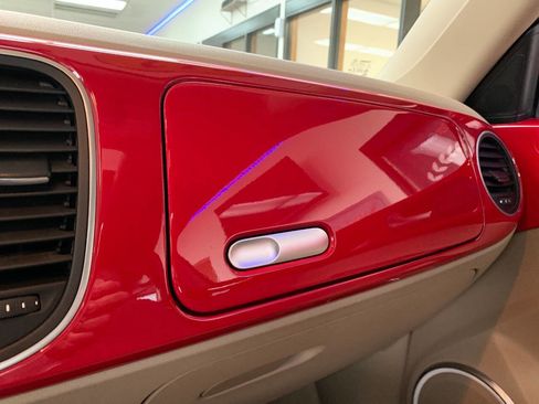 Used 2013 Volkswagen Beetle 2.5 image 19