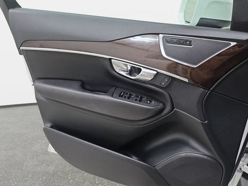 Used 2019 Volvo XC90 T6 Momentum w/ Advanced Package AWD/4WD image 27