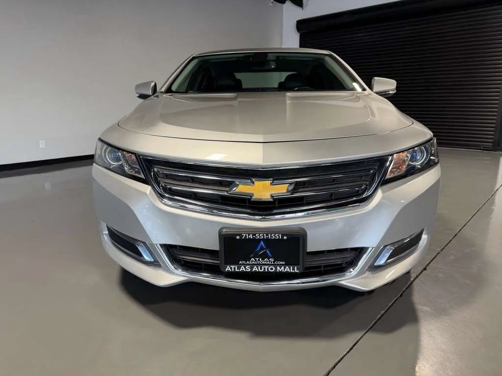 Used 2014 Chevrolet Impala LT w/ Convenience Package FWD image 2