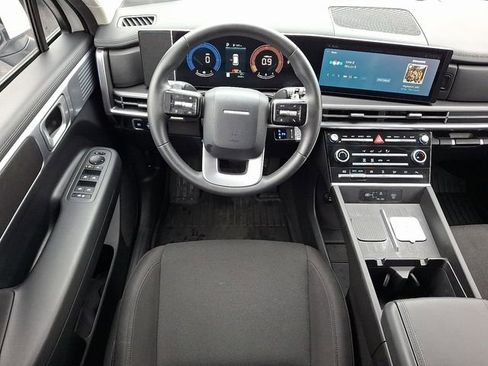 Certified 2025 Hyundai Santa Fe SE image 14