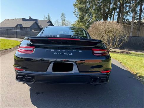 Used 2017 Porsche 911 Turbo S image 8