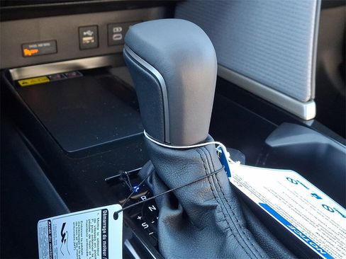 New 2026 Toyota Camry SE image 18