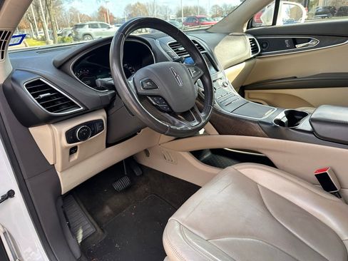 Used 2016 Lincoln MKX Reserve w/ Climate Package image 23
