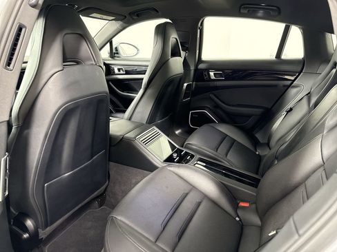 Used 2021 Porsche Panamera 4S image 26