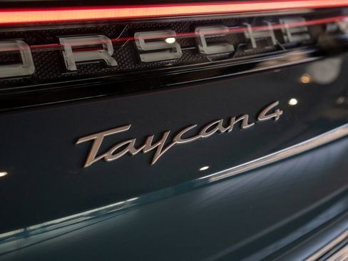 New 2025 Porsche Taycan image 15