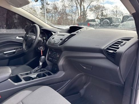 Used 2017 Ford Escape SE image 20