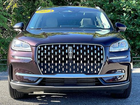 Used 2023 Lincoln Corsair Reserve w/ Equipment Group 202A AWD/4WD image 2