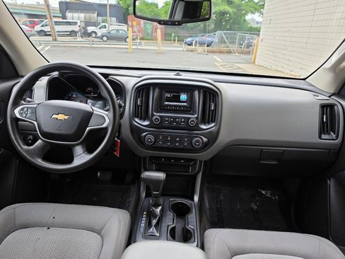Used 2015 Chevrolet Colorado W/T w/ WT Convenience Package RWD image 17