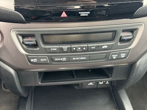 Used 2020 Honda Ridgeline Sport image 18