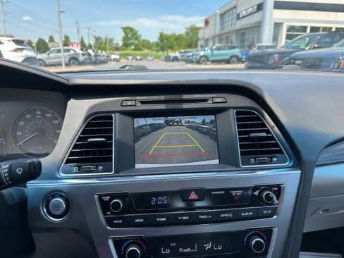 Used 2017 Hyundai Sonata Limited FWD image 31