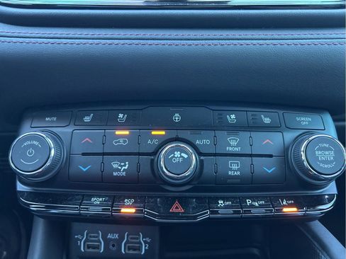 Certified 2022 Dodge Durango R/T image 31