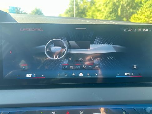 Used 2025 BMW X3 M50 w/ Premium Package AWD/4WD image 18