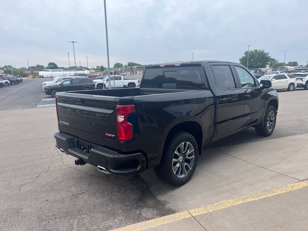 New 2026 Chevrolet Silverado 1500 RST w/ RST All Star Premium Package AWD/4WD image 5