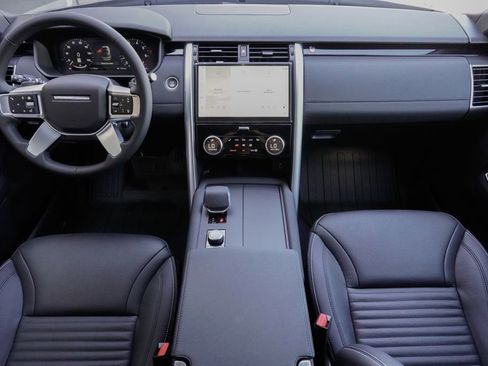 New 2026 Land Rover Discovery S AWD/4WD image 9