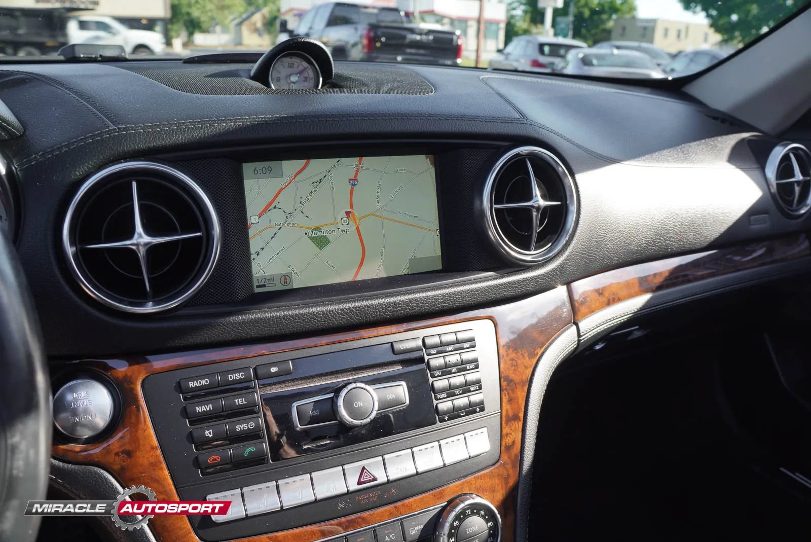 Used 2014 Mercedes-Benz SL 550 image 36