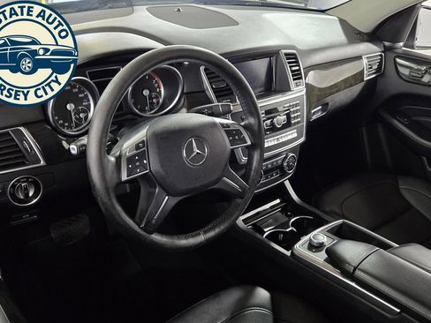 Used 2015 Mercedes-Benz ML 350 4MATIC w/ Premium 1 Package image 11
