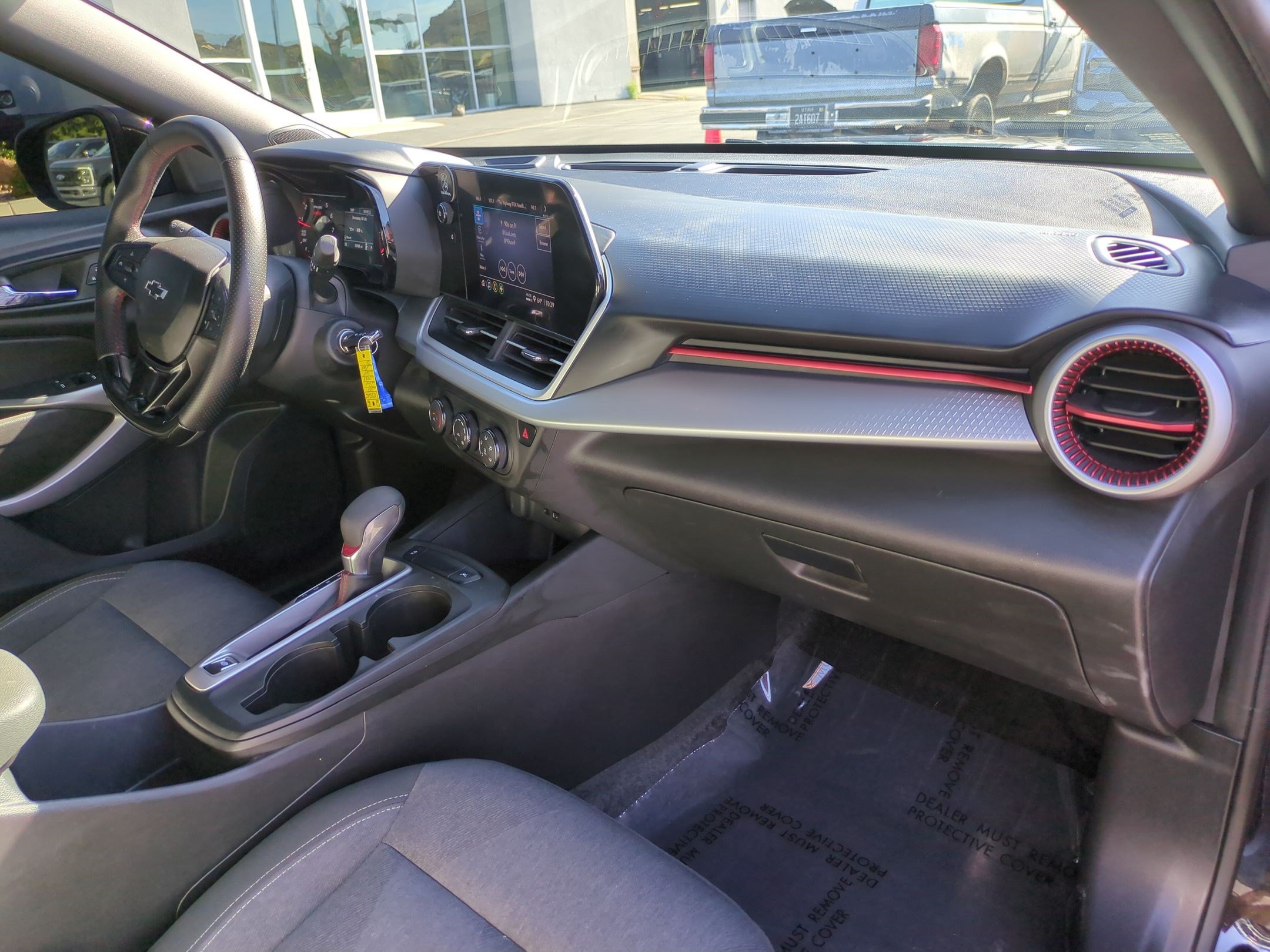 Used 2024 Chevrolet Trax RS w/ Driver Confidence Package FWD image 30