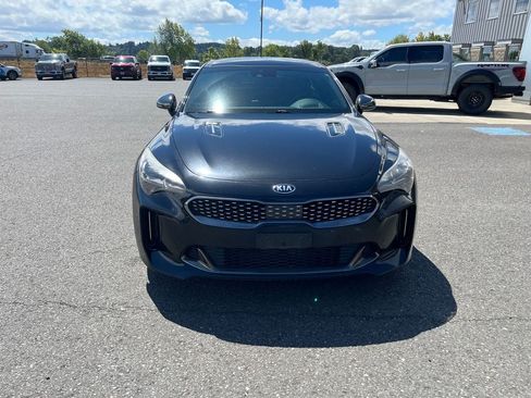 Used 2018 Kia Stinger GT2 AWD/4WD image 9