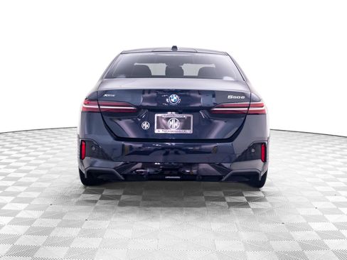 Used 2026 BMW 550e xDrive AWD/4WD image 4