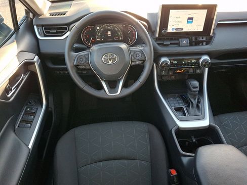 Used 2023 Toyota RAV4 XLE w/ Convenience Package AWD/4WD image 11
