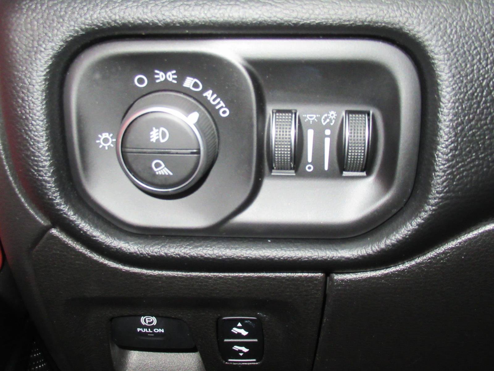 Used 2019 RAM 1500 Rebel w/ Rebel Level 2 Equipment Group AWD/4WD image 24
