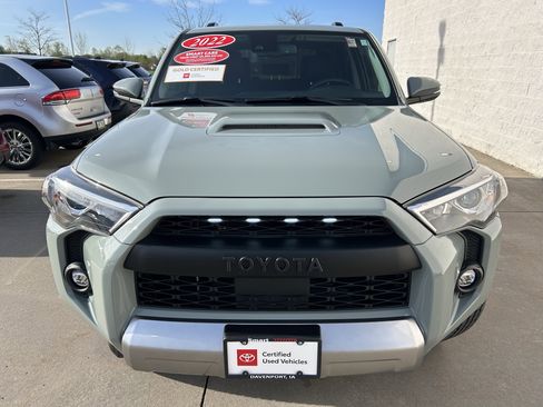 Certified 2022 Toyota 4Runner TRD Off-Road Premium w/ Moonroof Package AWD/4WD image 2