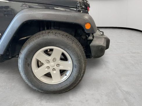 Used 2017 Jeep Wrangler Unlimited Sport w/ Quick Order Package 24S AWD/4WD image 50