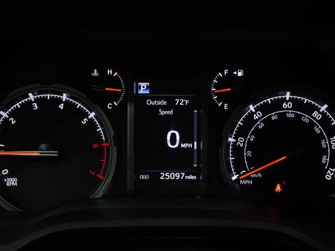Used 2024 Toyota 4Runner TRD Off-Road Premium w/ Off Road Premium Plus Package AWD/4WD image 25