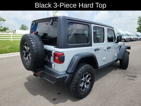 Used 2022 Jeep Wrangler Unlimited Rubicon w/ LED Lighting Group AWD/4WD image 9