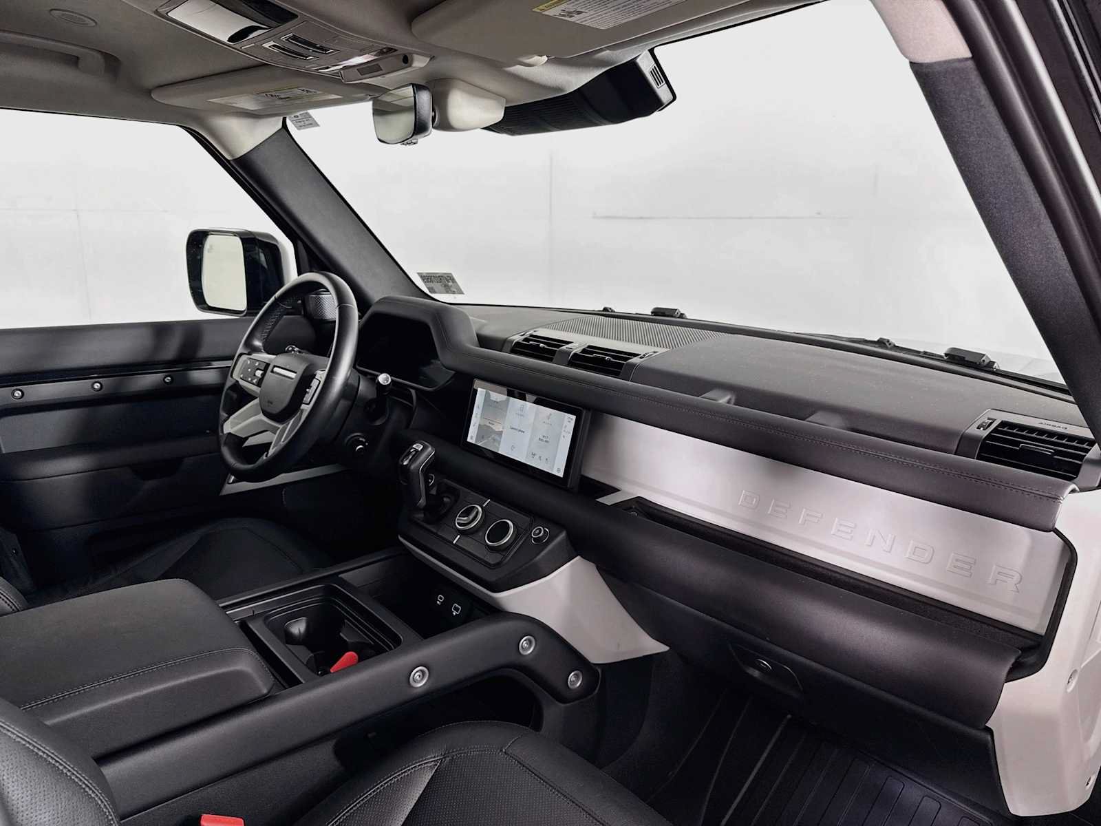 Certified 2024 Land Rover Defender 110 S AWD/4WD image 27