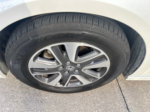 Used 2015 Honda Odyssey Touring image 6