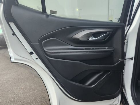 Used 2024 GMC Terrain SLT image 48