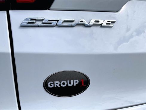 Used 2018 Ford Escape SEL AWD/4WD image 33