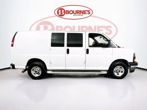Used 2024 GMC Savana 2500 w/ Driver Convenience Package RWD image 9