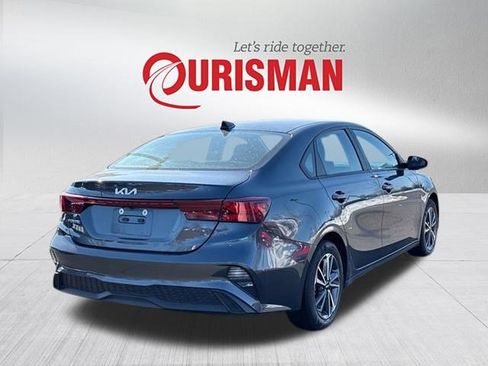Used 2023 Kia Forte LXS image 2