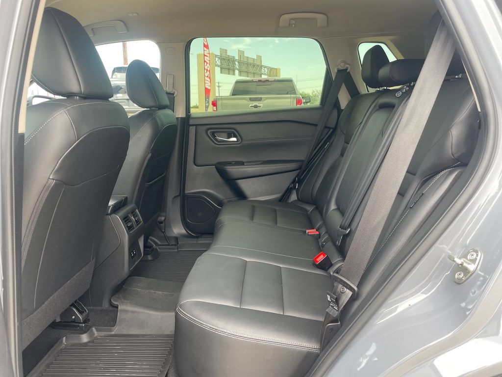 Certified 2024 Nissan Rogue SL AWD/4WD image 24
