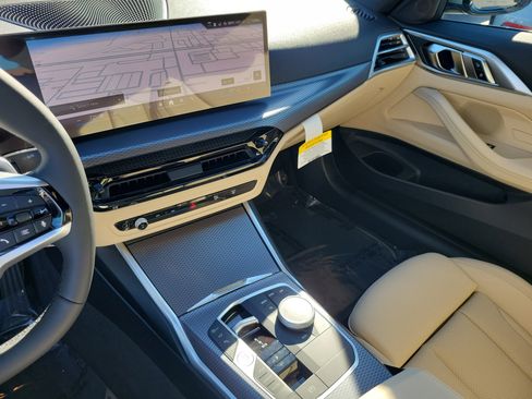 New 2026 BMW 430i Coupe w/ Parking Assistance Package image 23