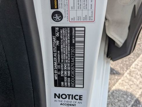Used 2019 Mercedes-Benz S 560 Sedan image 32